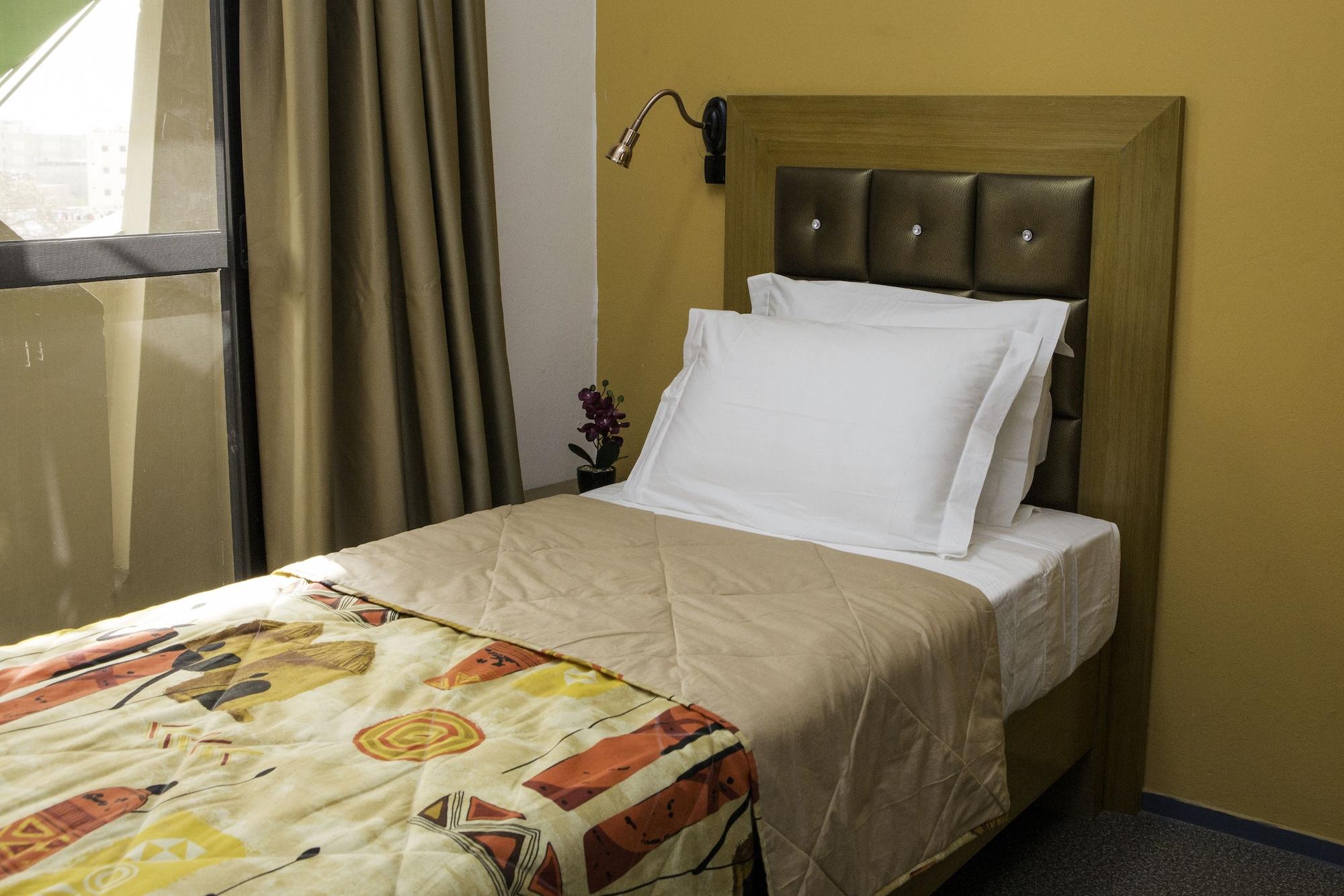Wakola Hotel Fass ダカール エクステリア 写真