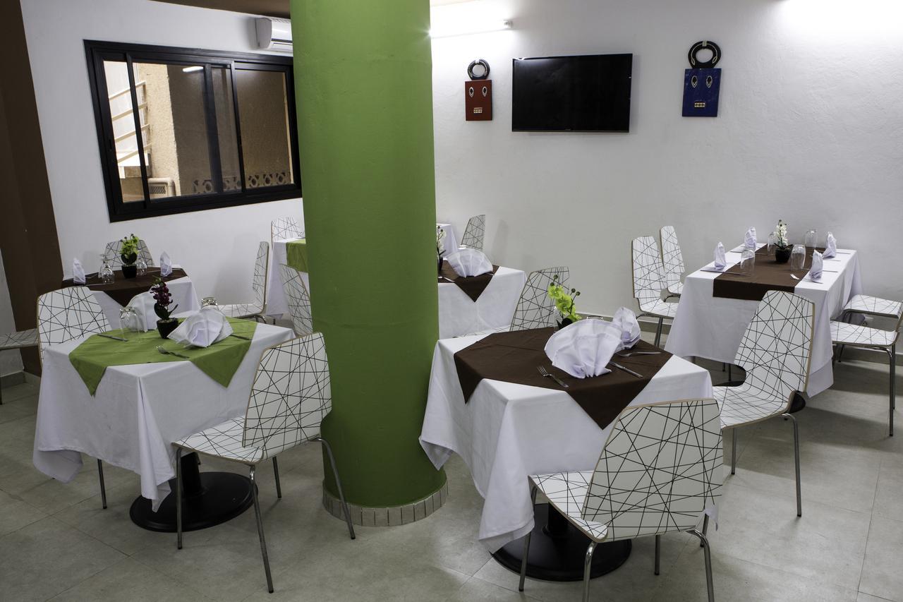 Wakola Hotel Fass ダカール エクステリア 写真